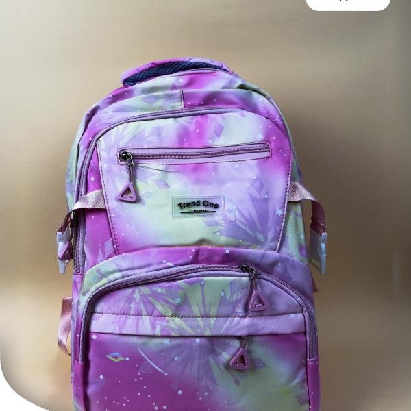 شنط مدرسية بأشكال وألوان متنوعة من Sila