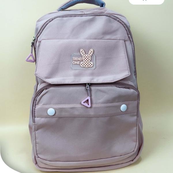 شنط مدرسية بأشكال وألوان متنوعة من Sila