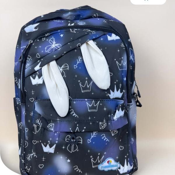 شنط مدرسية بأشكال وألوان متنوعة من Sila