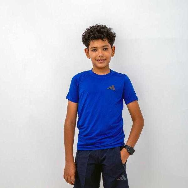 طقم تيشرت مع شورت رياضي للرجال والاطفال