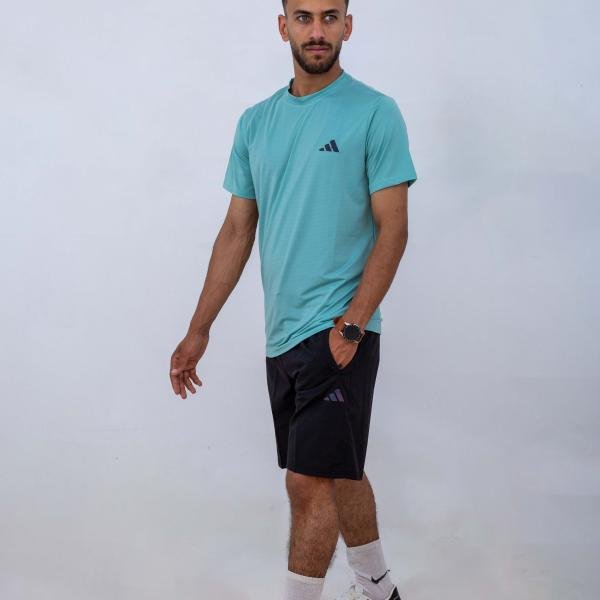 طقم تيشرت مع شورت رياضي للرجال والاطفال